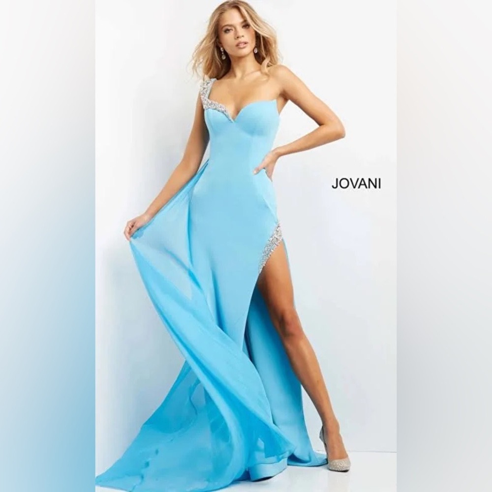 Royal Blue Jovanni dress. Never Worn SIZE 14.. Jovani 08230 Dress Fits TTS.